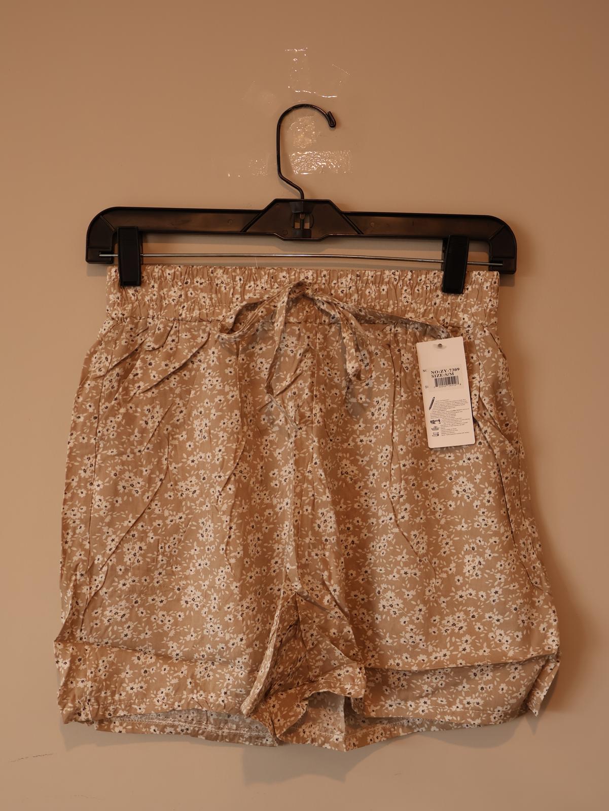 SHORT | CREAM | ZY-7309
